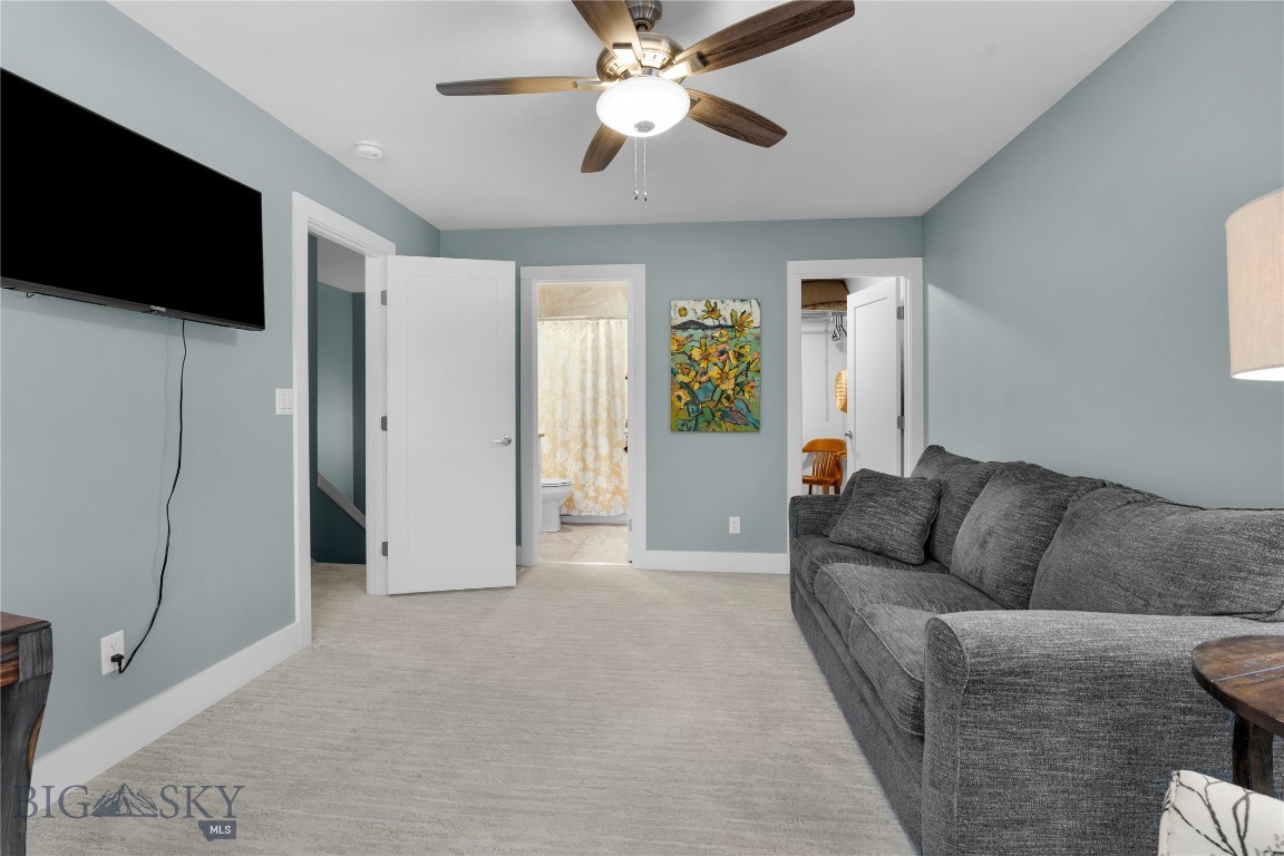 102 E College Street 1