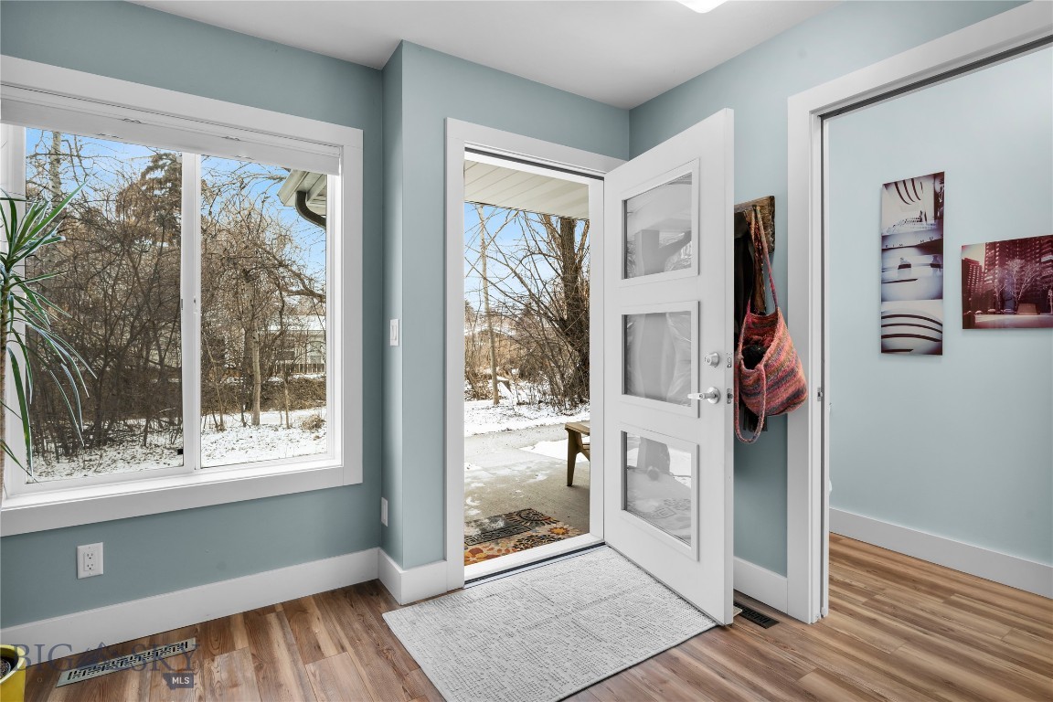 102 E College Street 1