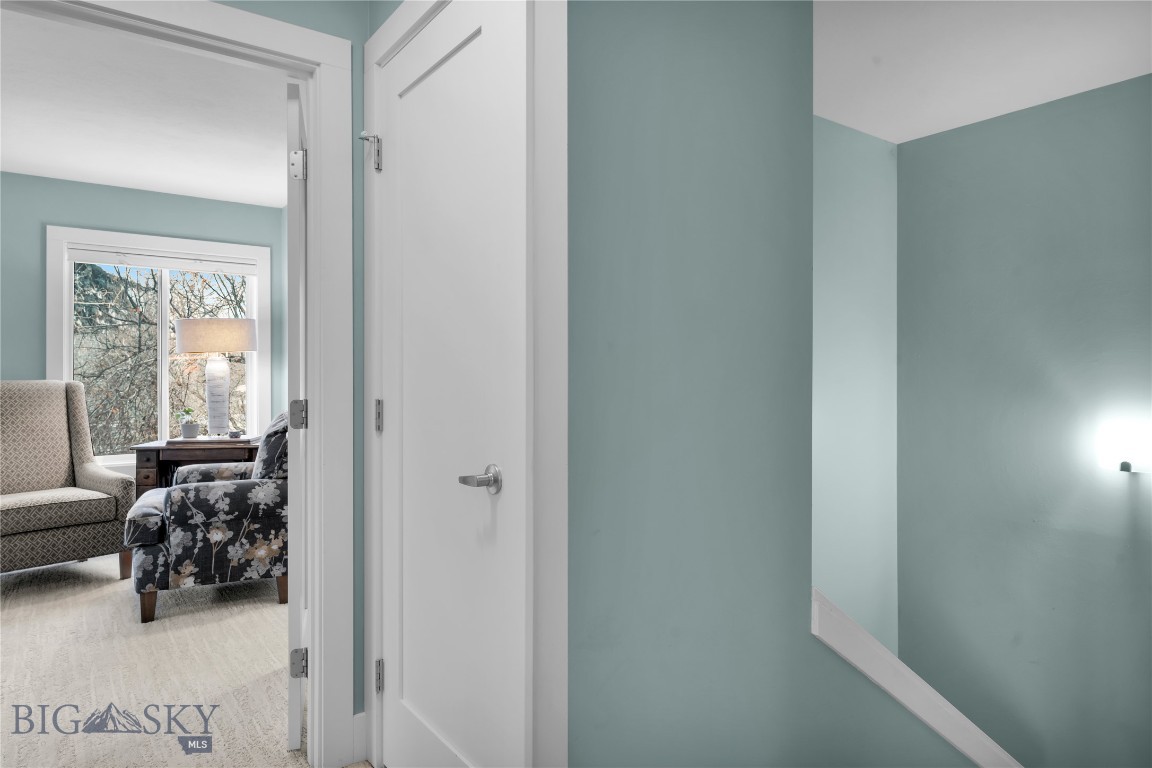 102 E College Street 1