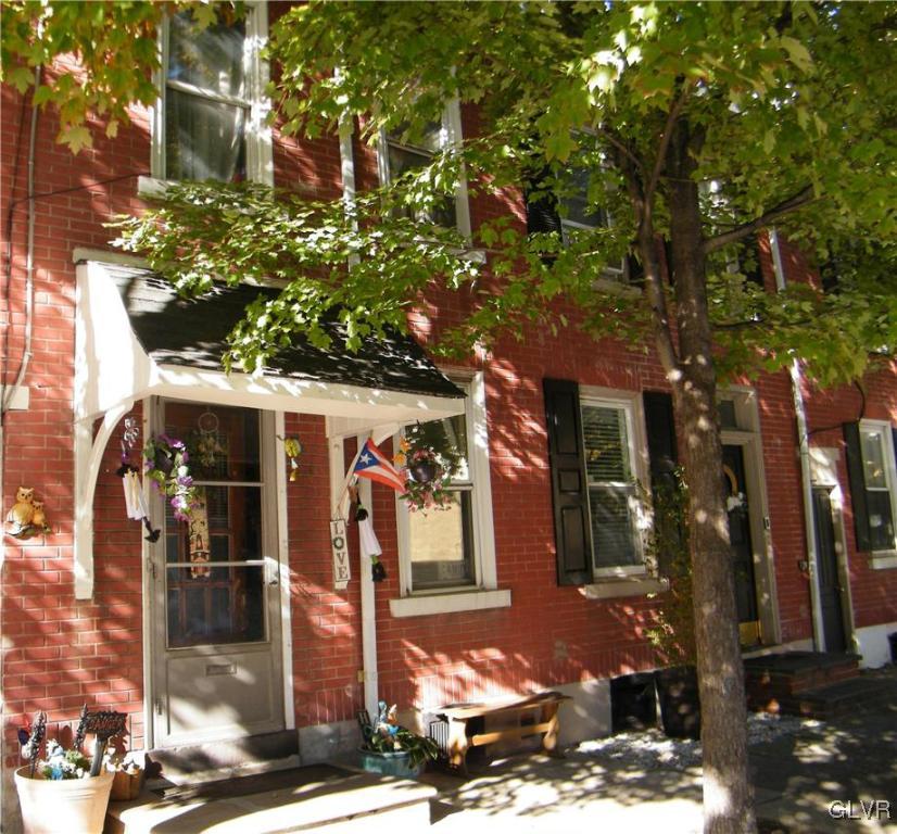 745 Gordon Street