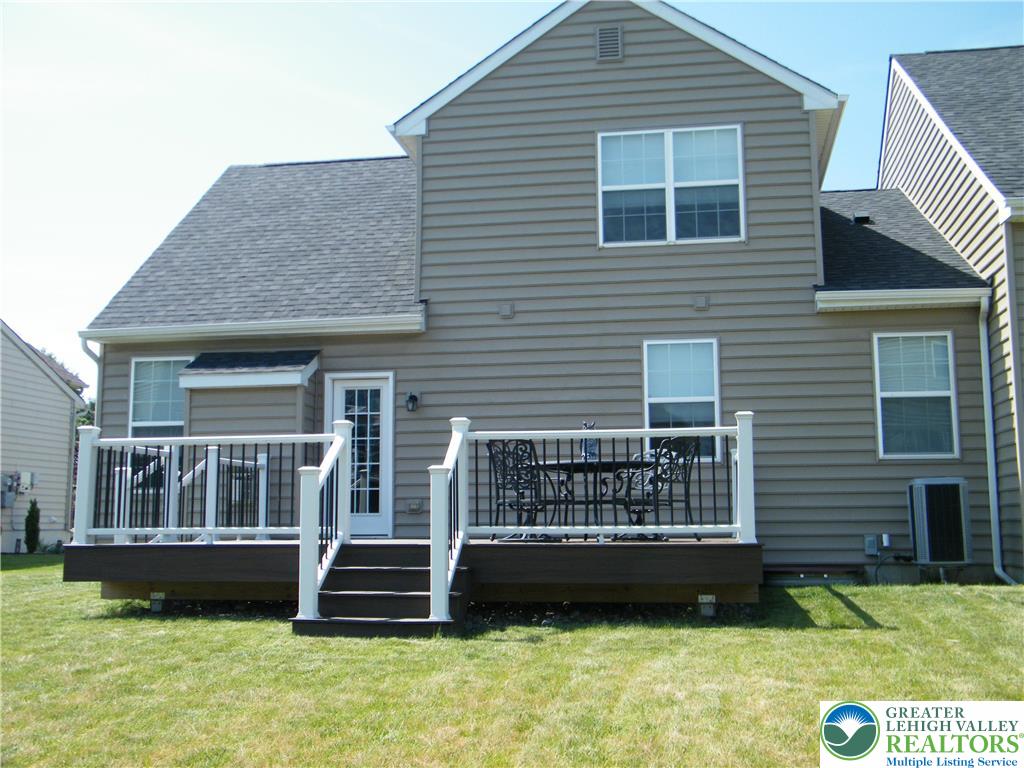 967 Swallow Tail Lane