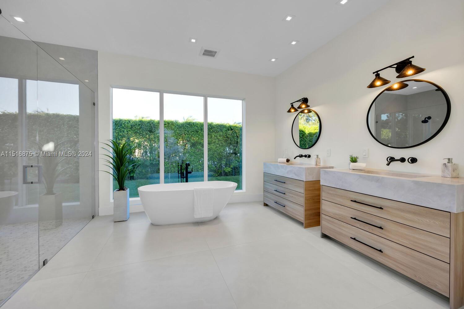7105 Sunset Dr