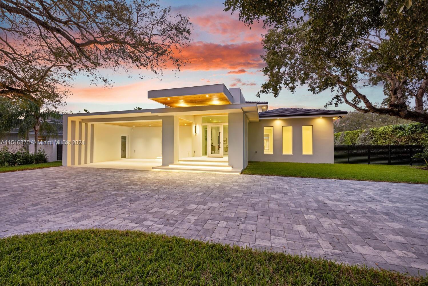 7105 Sunset Dr