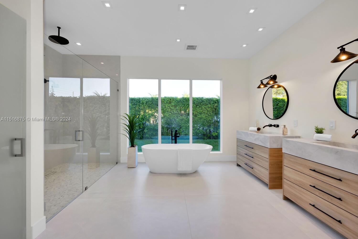 7105 Sunset Dr