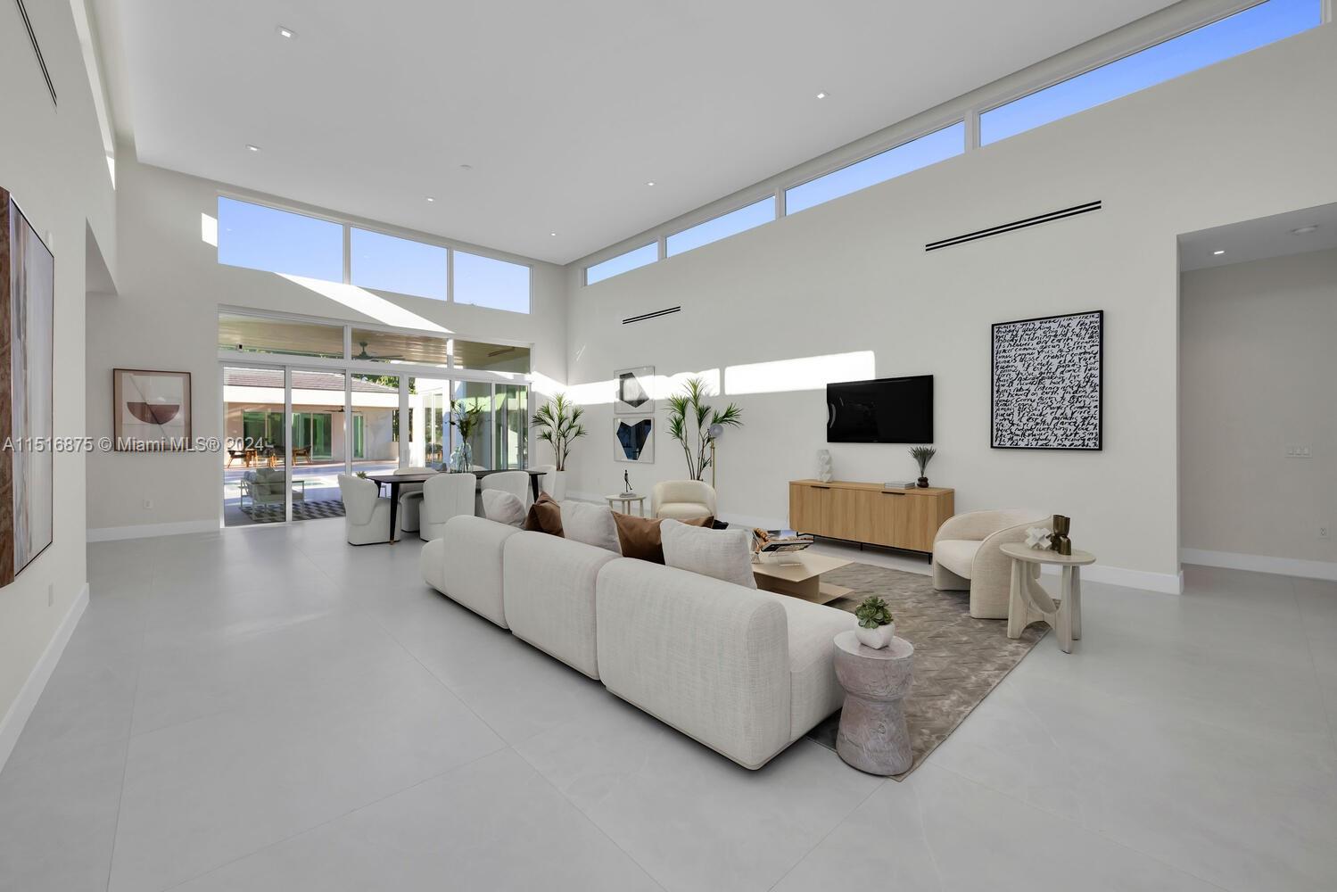 7105 Sunset Dr