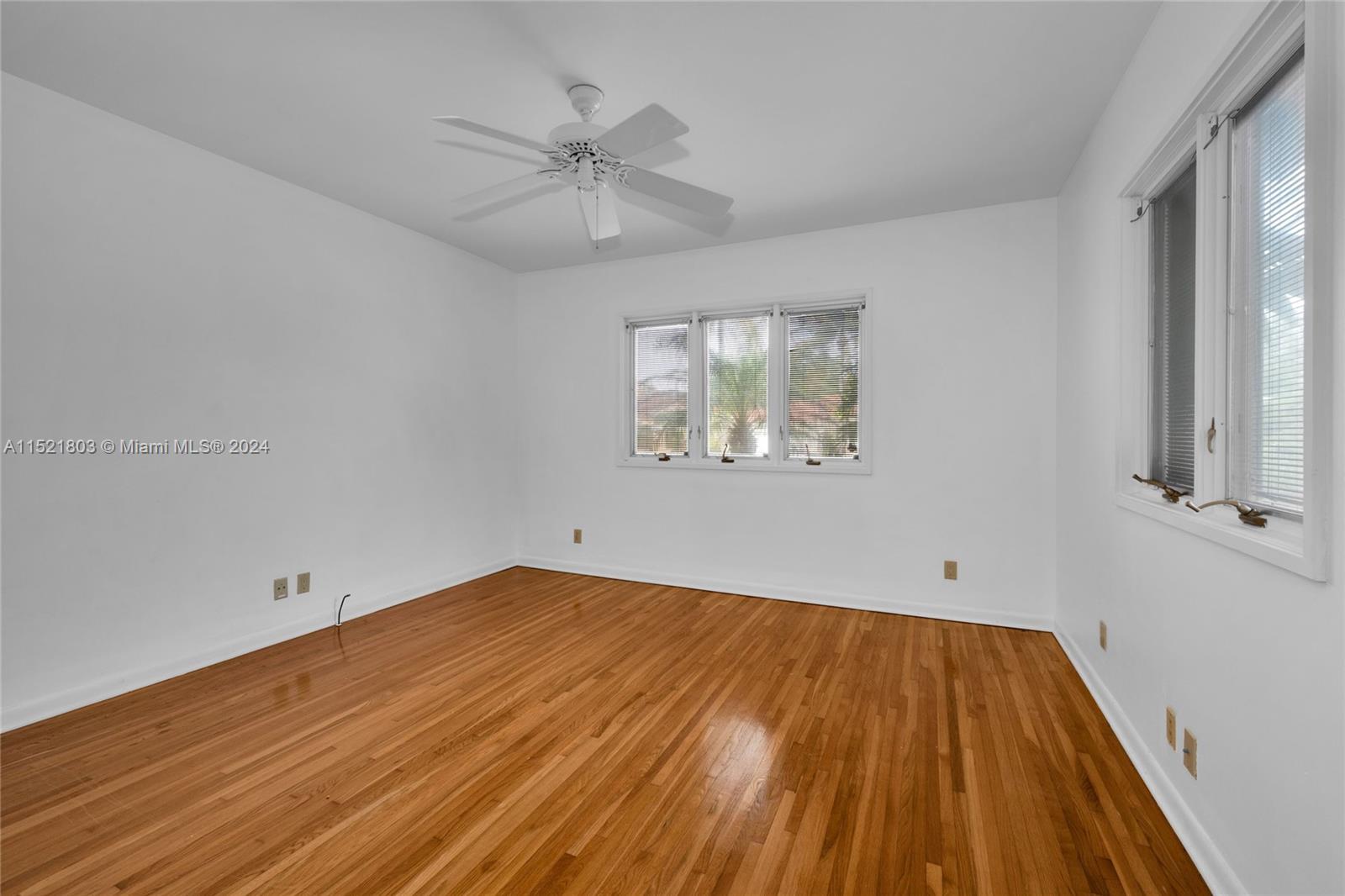 1170 S Alhambra Cir