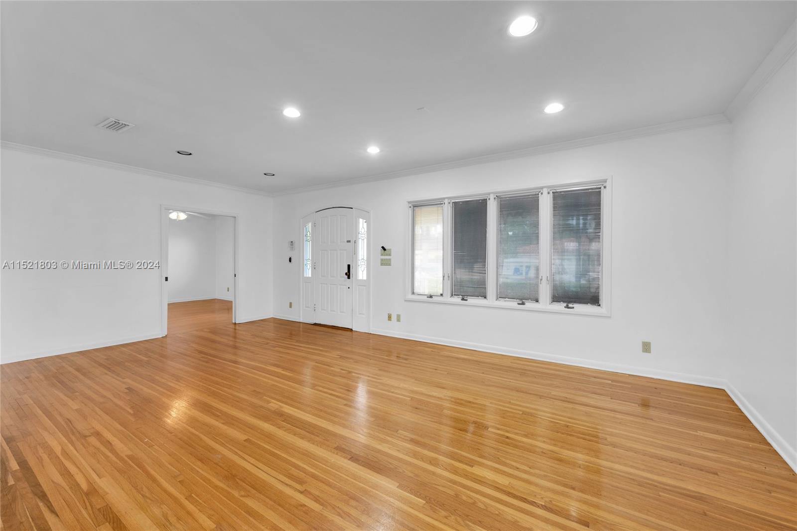 1170 S Alhambra Cir