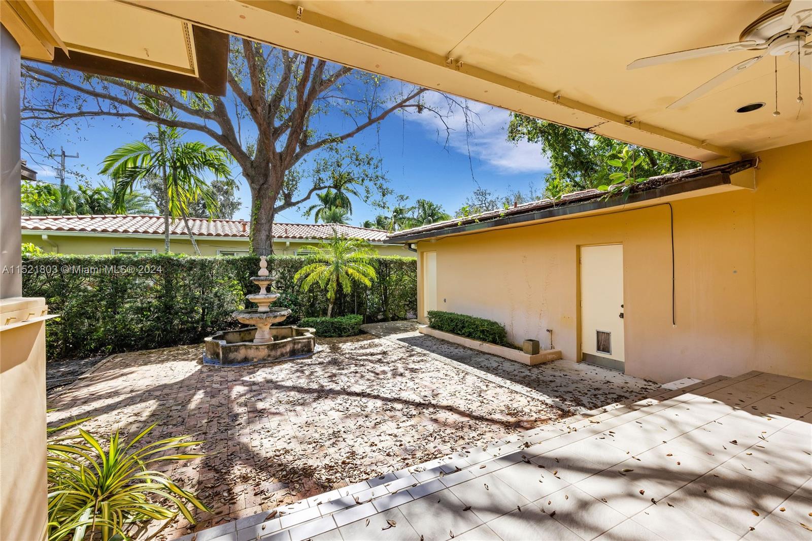 1170 S Alhambra Cir