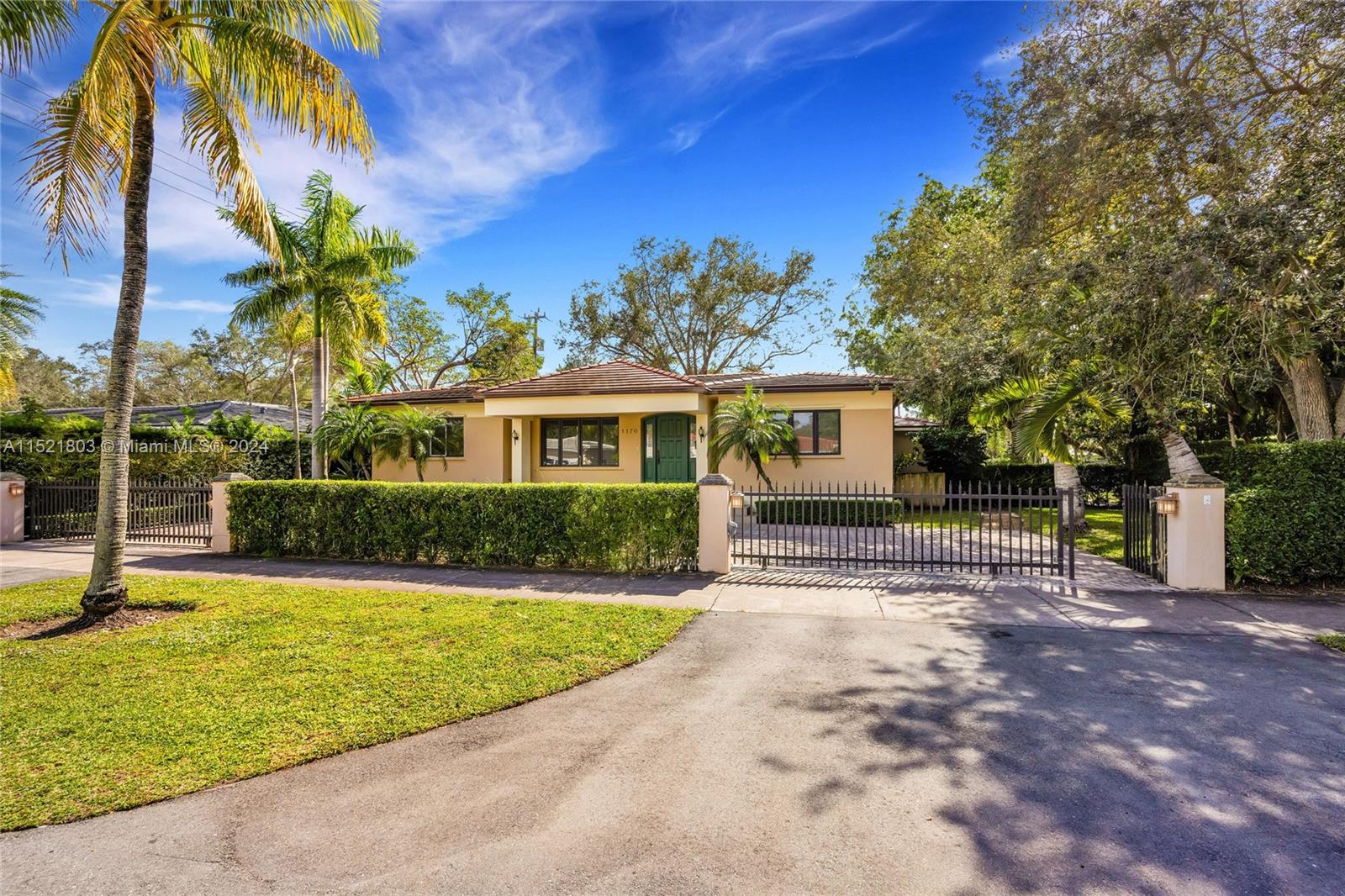 1170 S Alhambra Cir