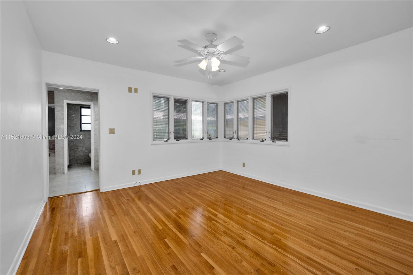 1170 S Alhambra Cir