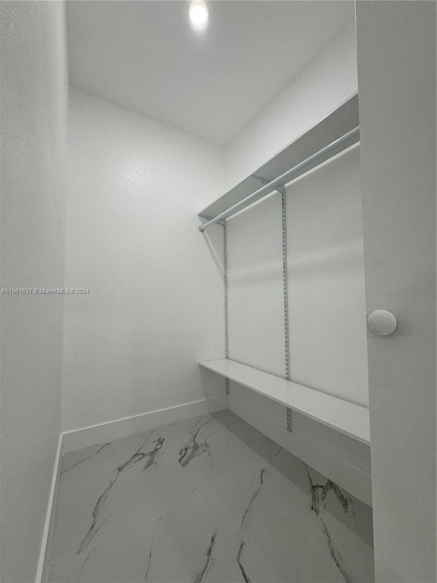 1700 Thomas St # 1