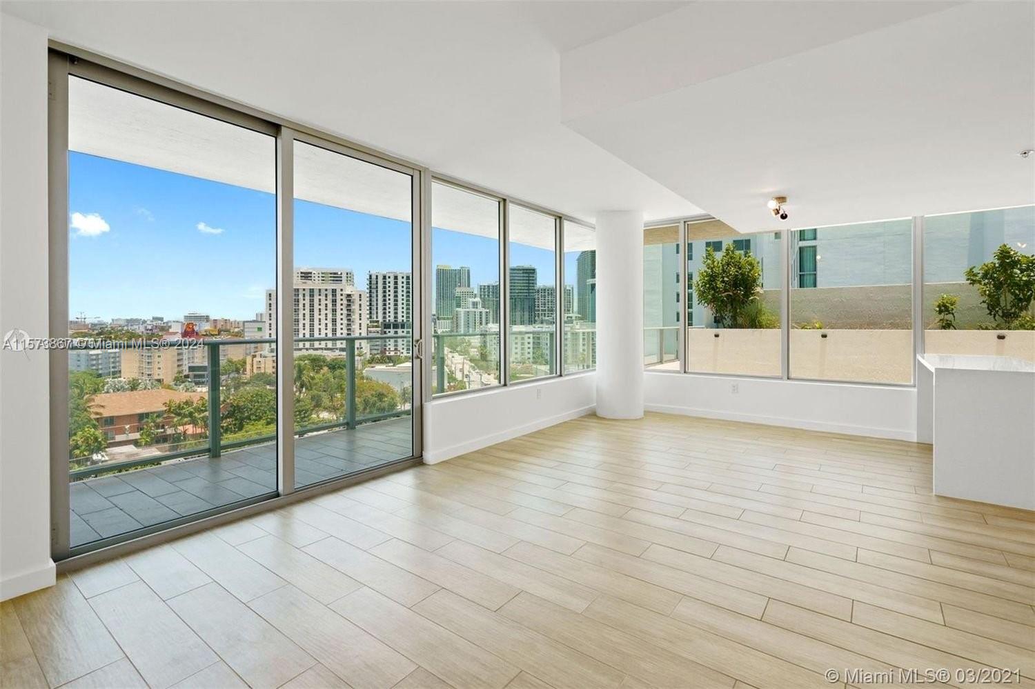 1600 SW 1st Ave # 910