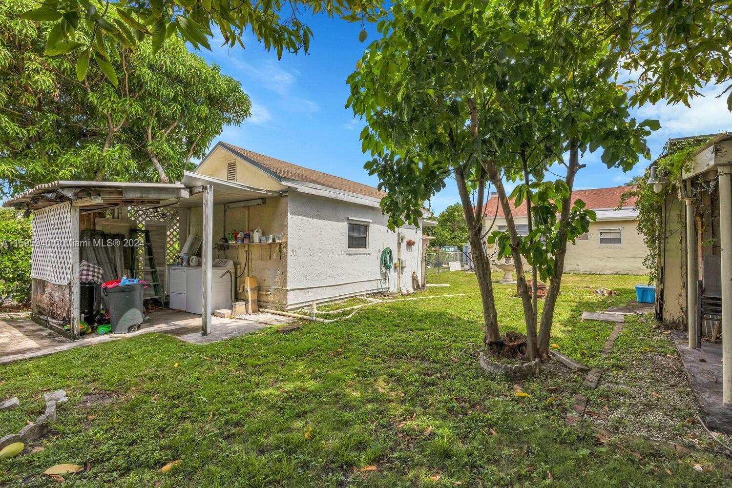 4240 NW 2nd Ter