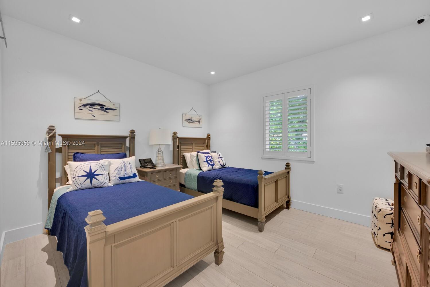 1534 Sarria Ave