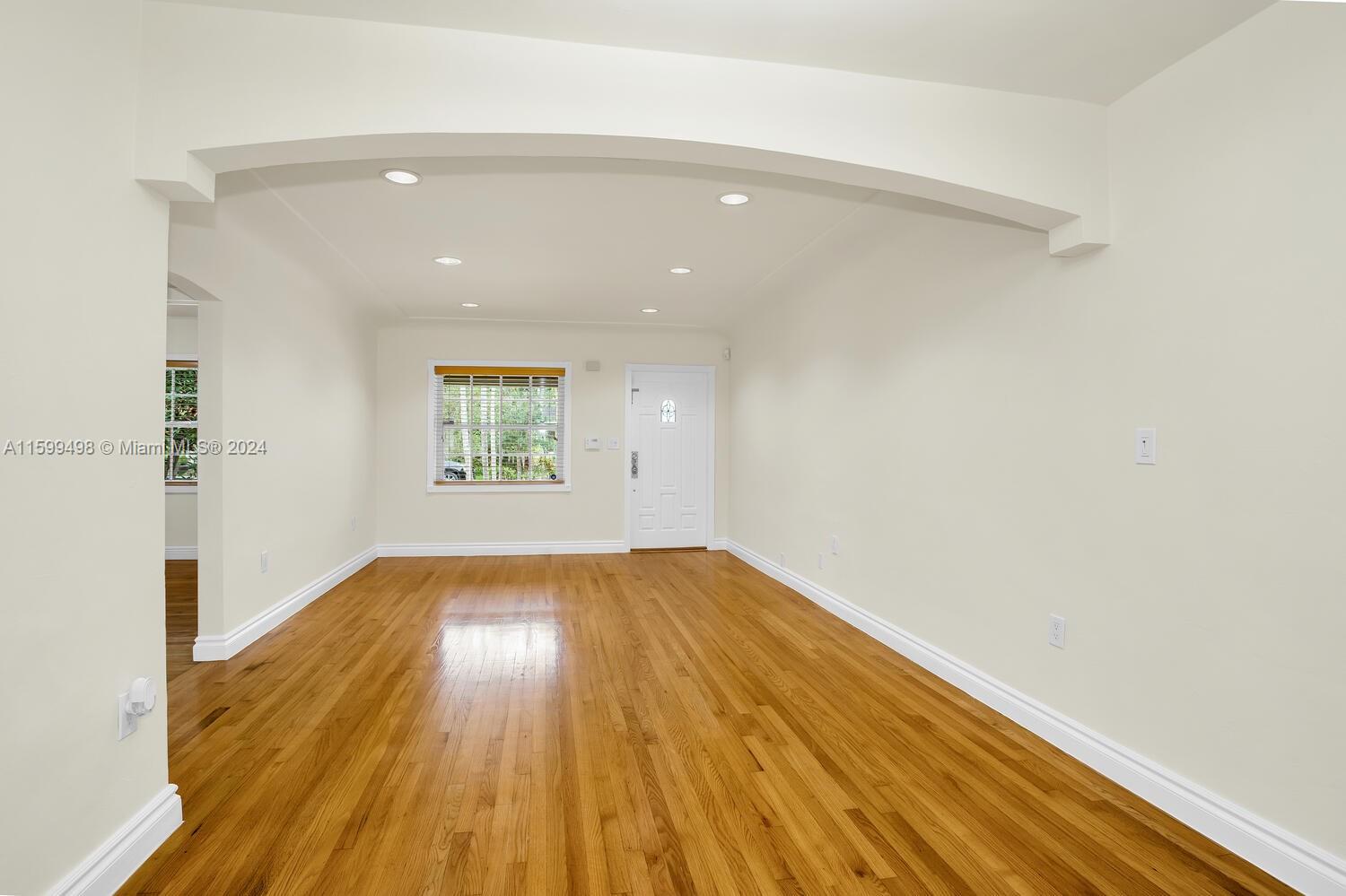 29 Malaga Ave