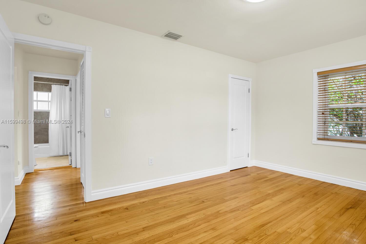 29 Malaga Ave