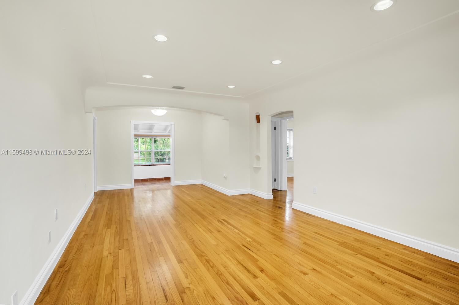 29 Malaga Ave