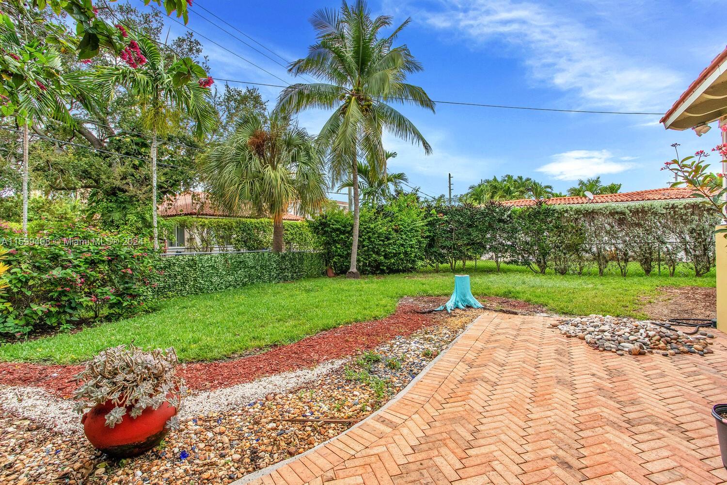 29 Malaga Ave