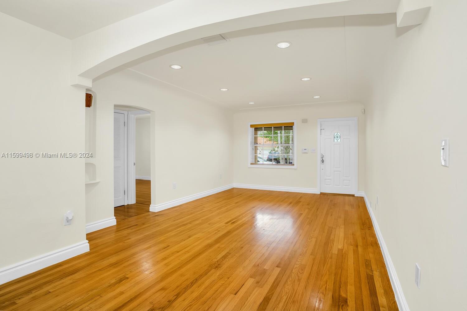 29 Malaga Ave