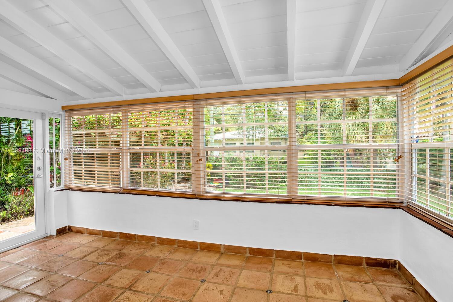 29 Malaga Ave