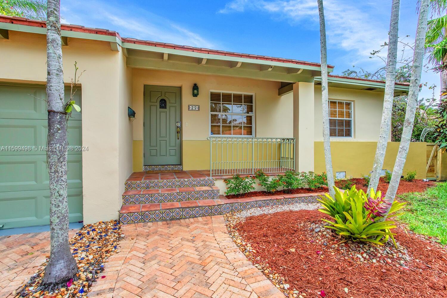29 Malaga Ave