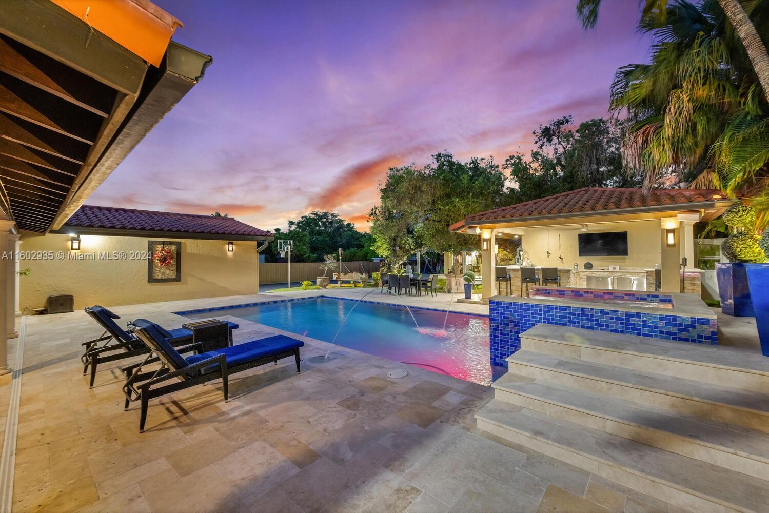 8461 Grand Canal Dr