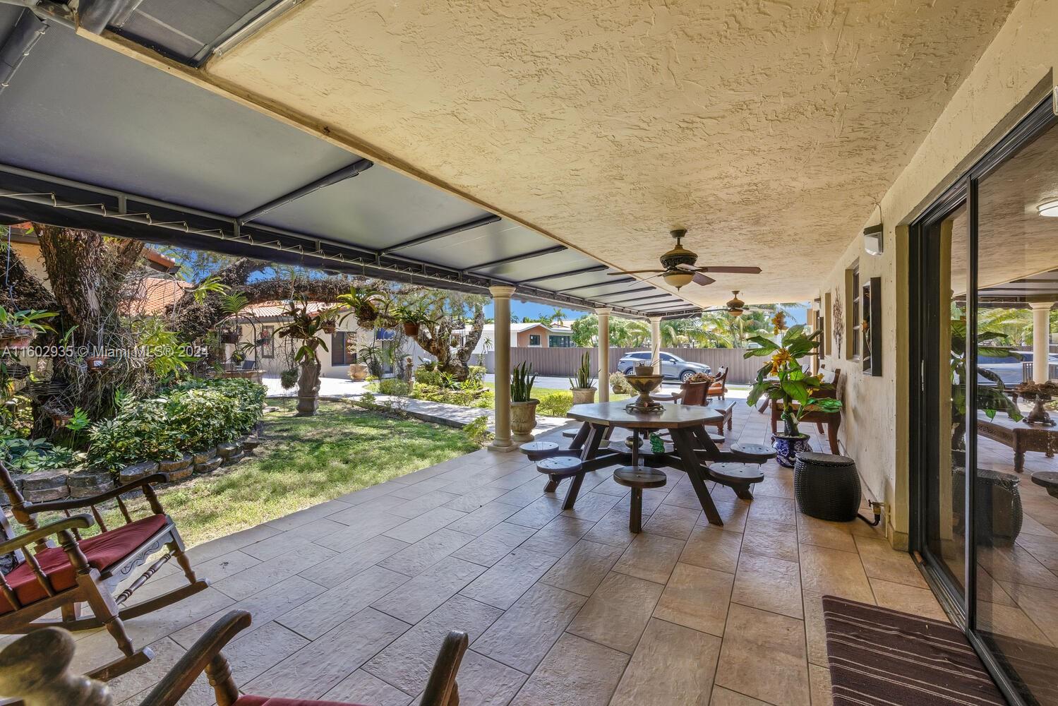 8461 Grand Canal Dr
