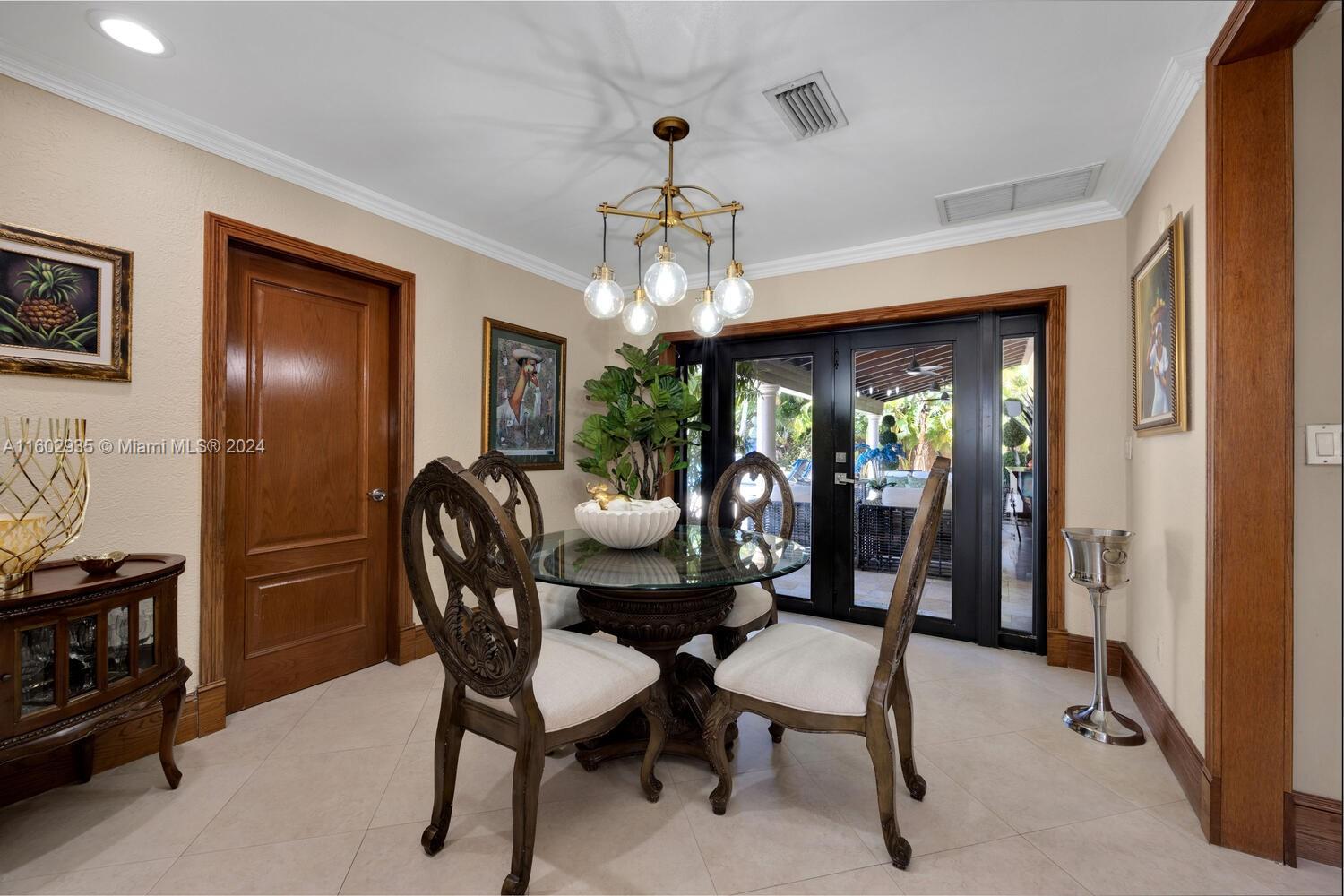 8461 Grand Canal Dr