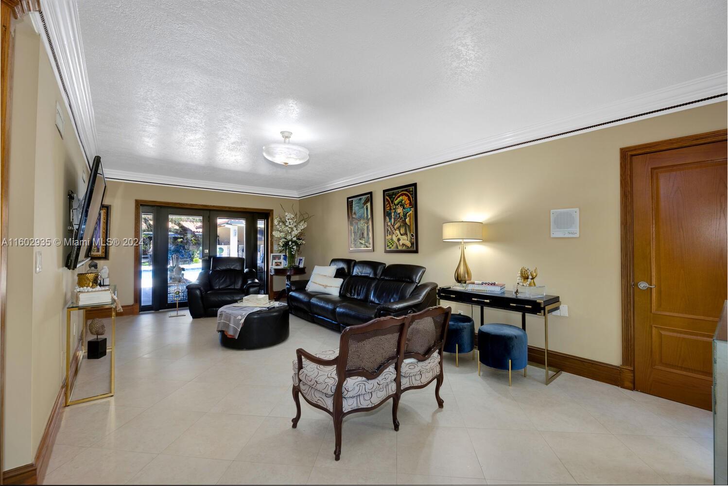 8461 Grand Canal Dr
