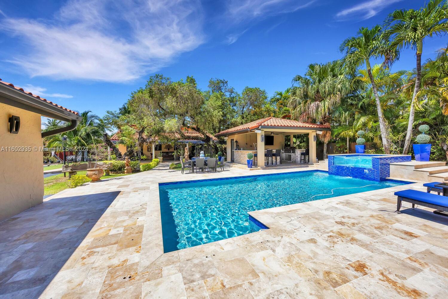 8461 Grand Canal Dr