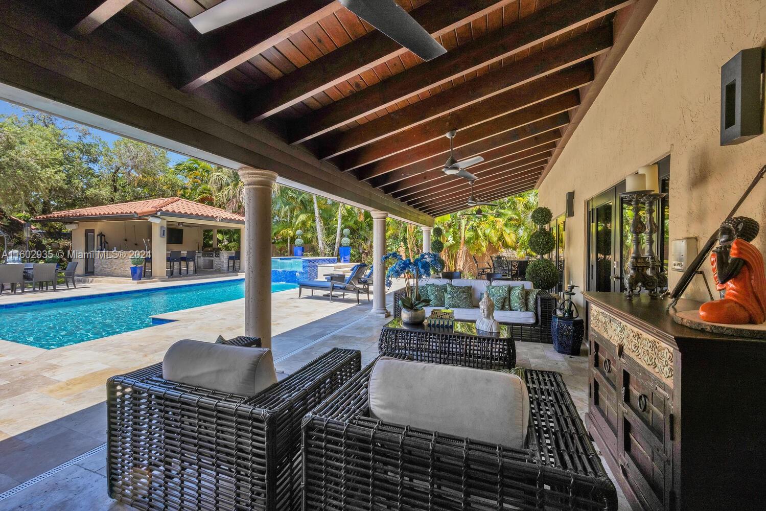 8461 Grand Canal Dr