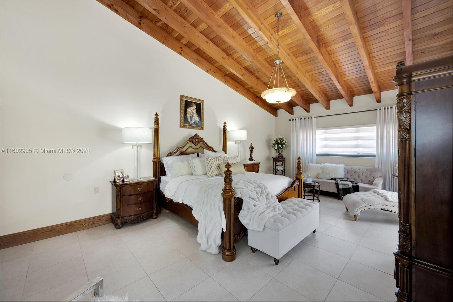 8461 Grand Canal Dr