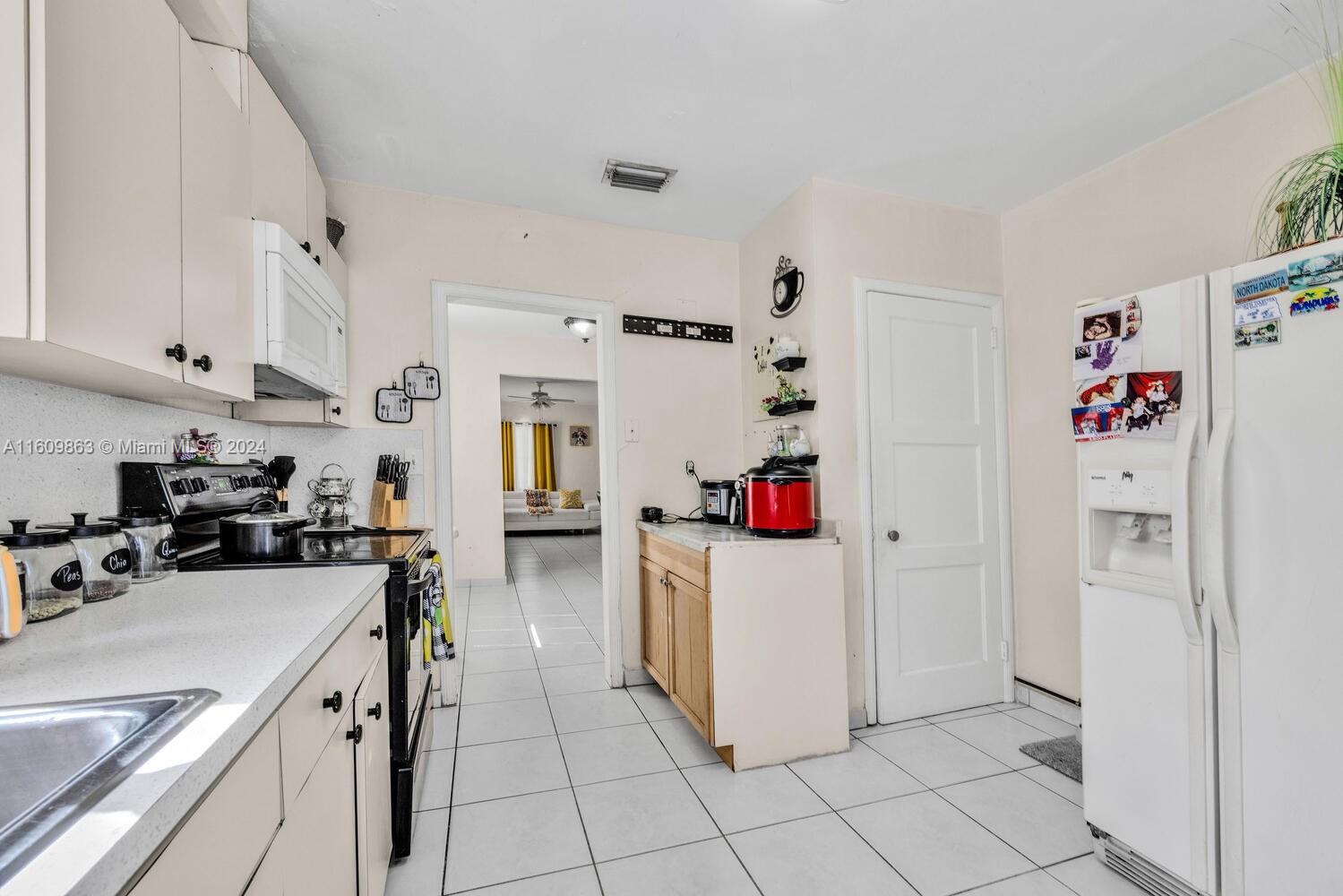 3430 SW 11th St
