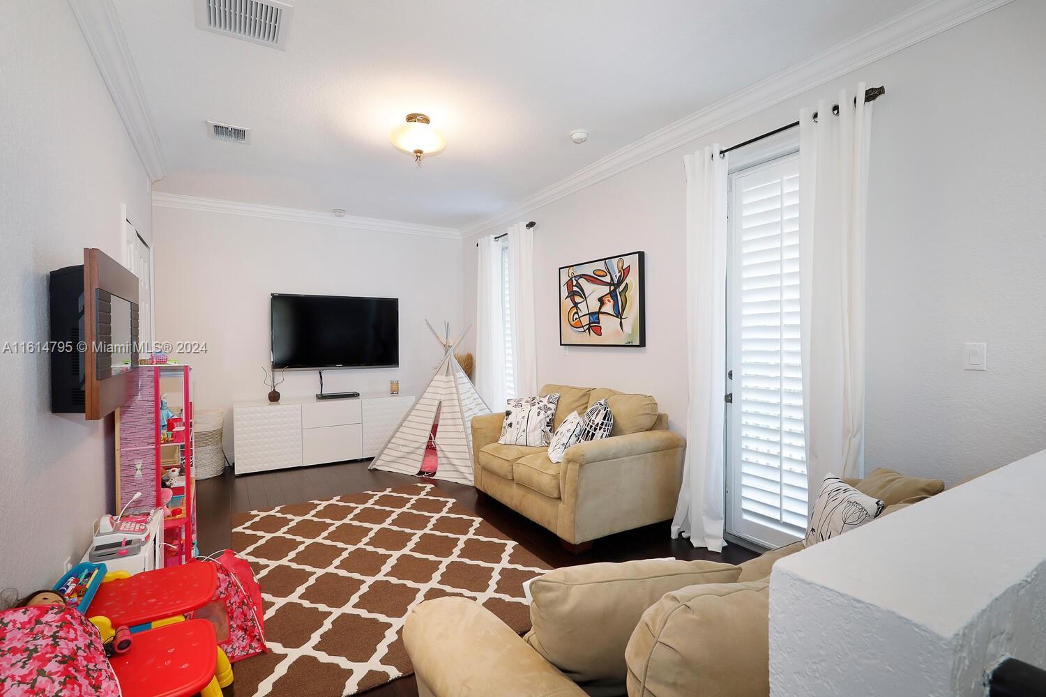 13103 SW 195 St