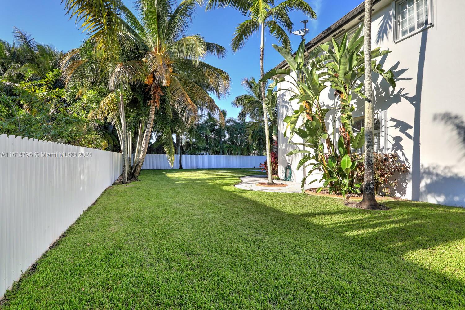 13103 SW 195 St