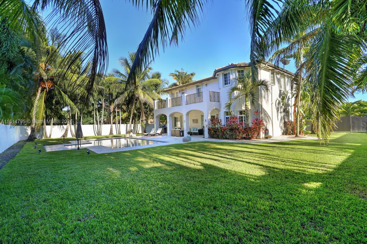 13103 SW 195 St