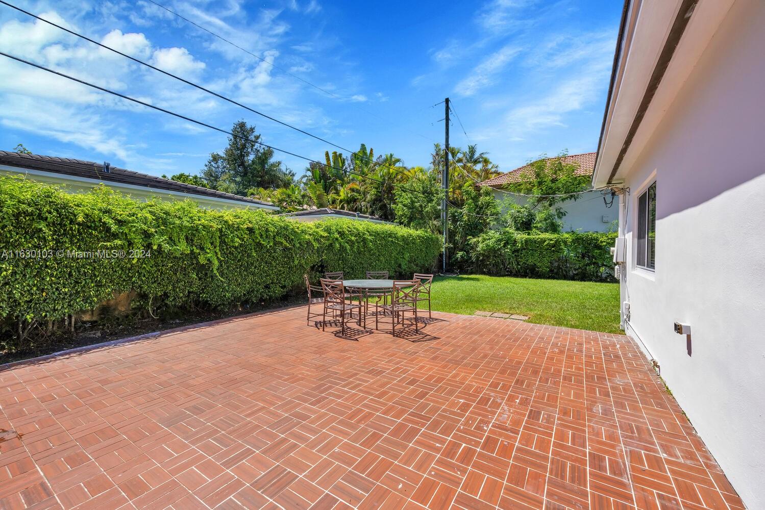 1540 Sarria Ave
