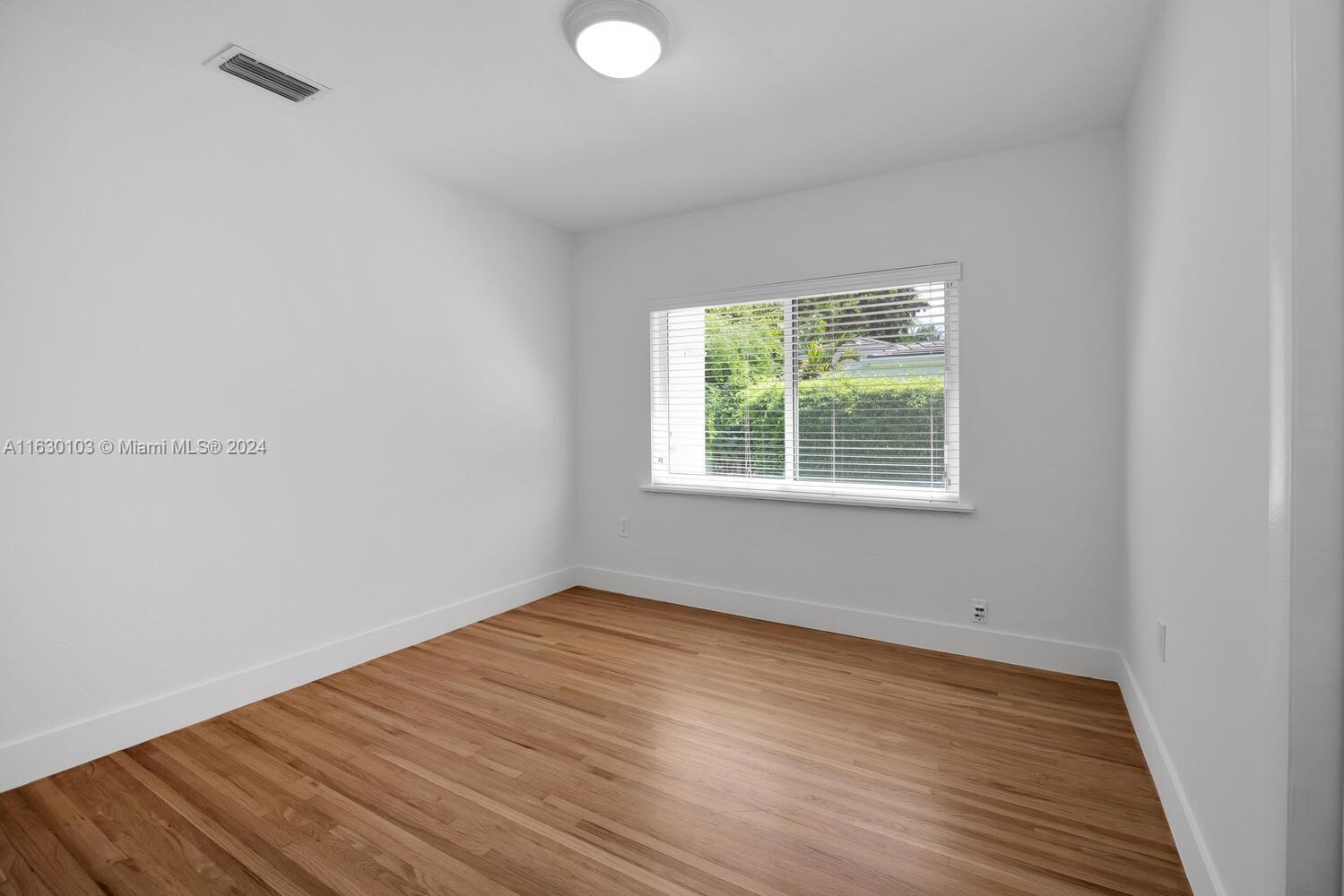 1540 Sarria Ave