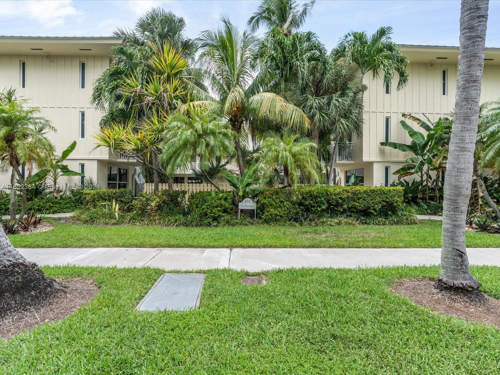255 Sunrise Dr # 307