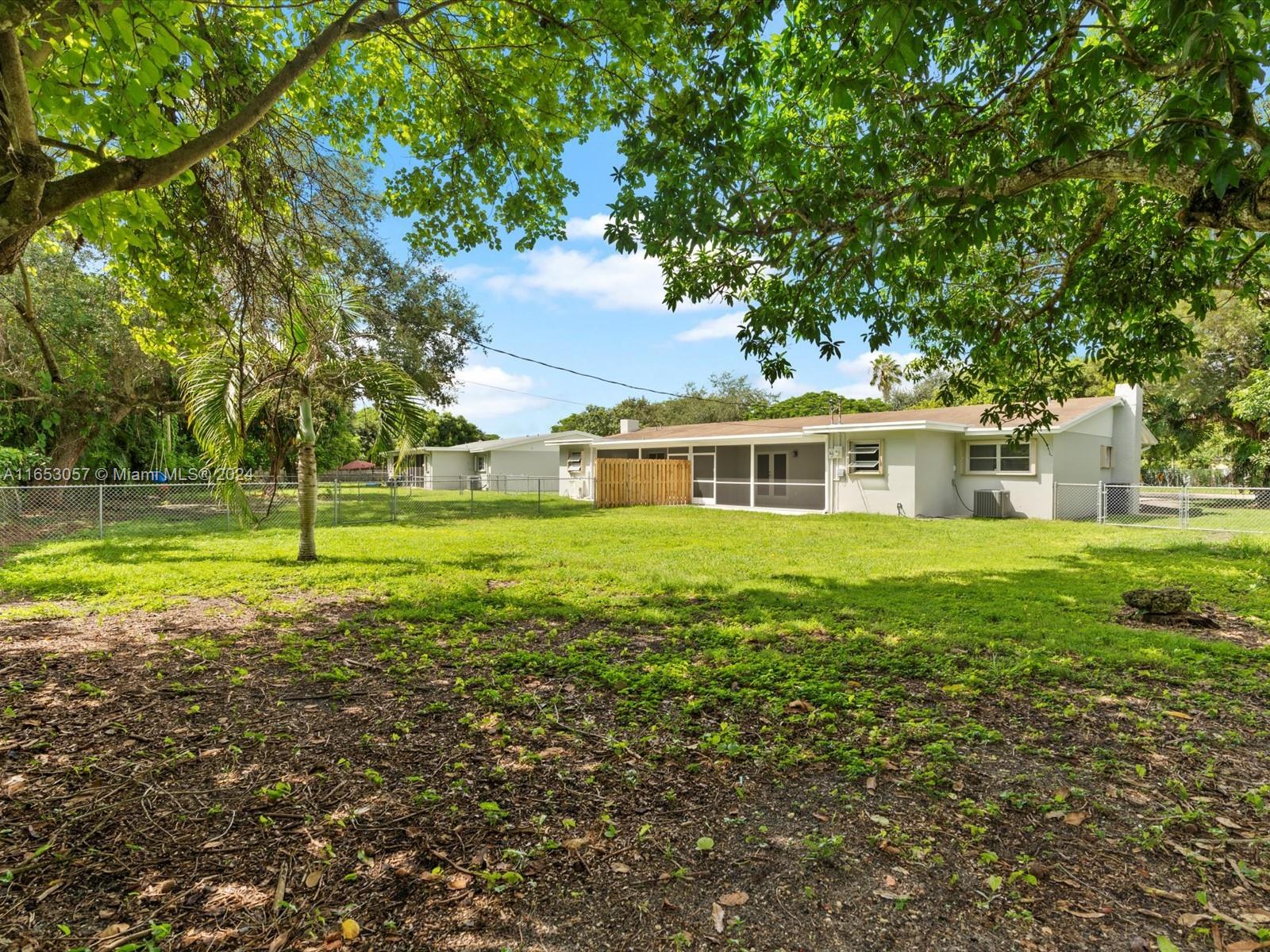 11401 SW 81st Rd # 11401