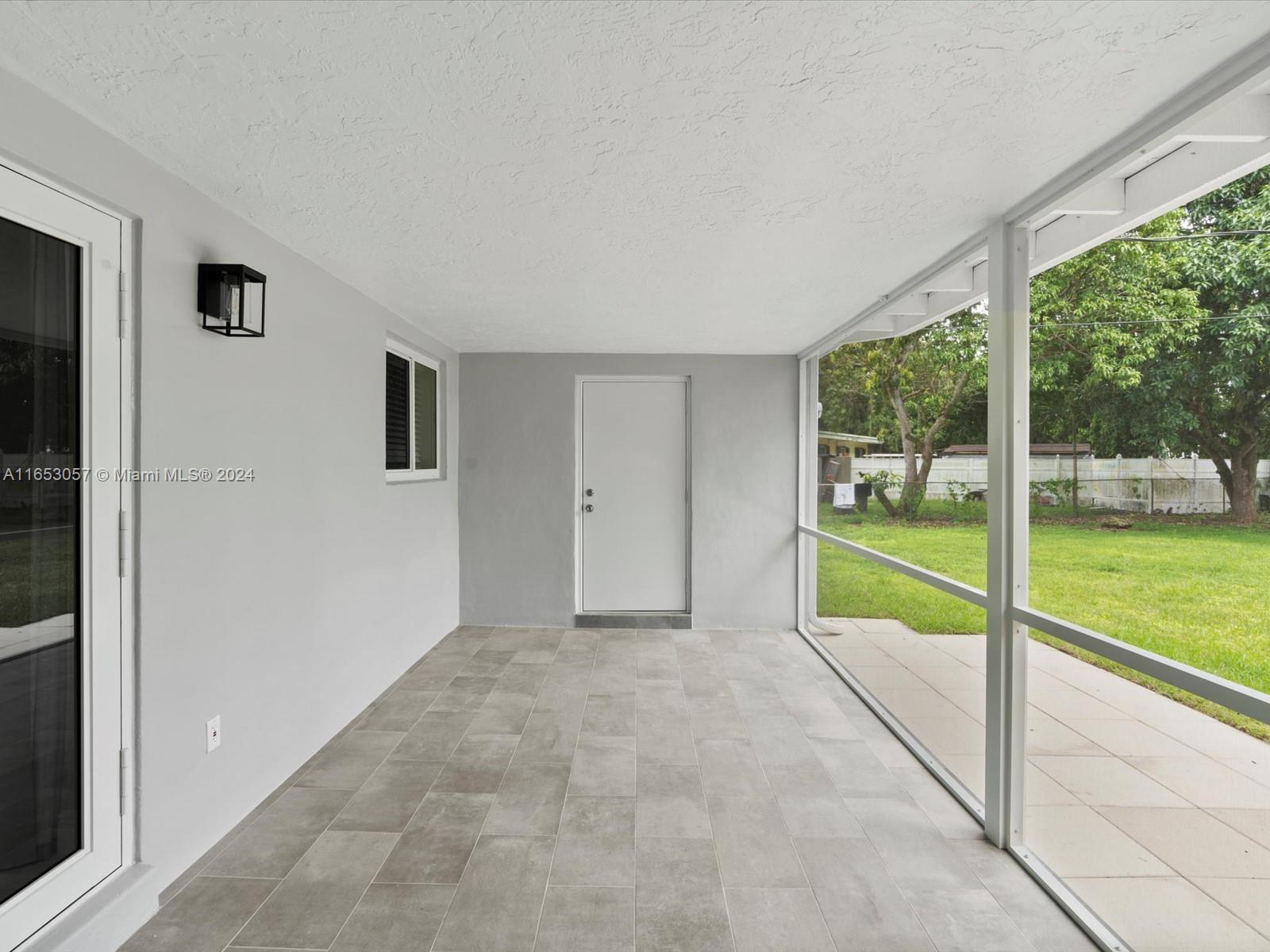11401 SW 81st Rd # 11401