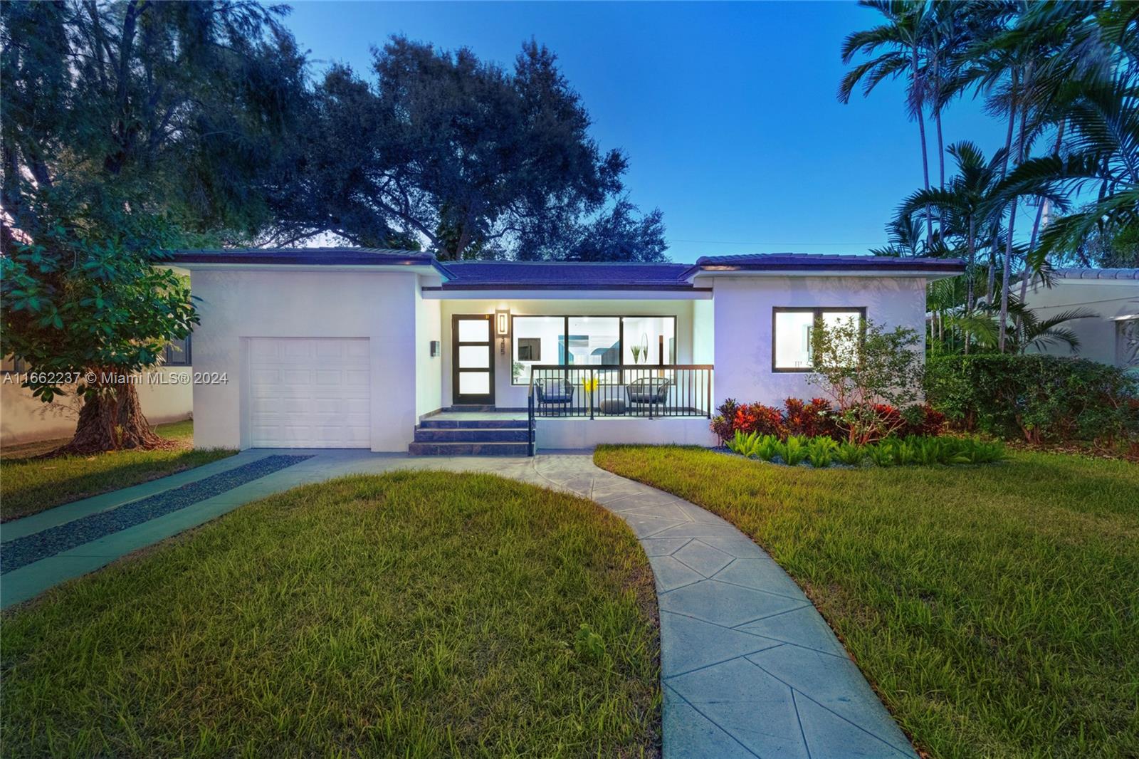 305 Fluvia Ave