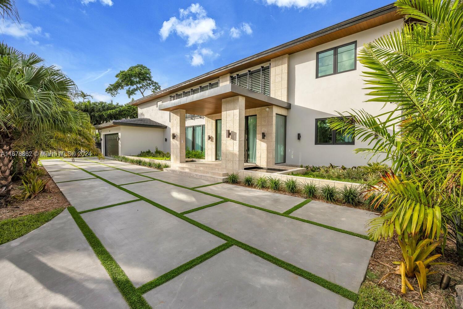 5907 SW 80 St