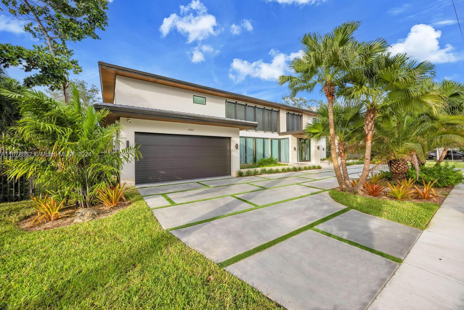 5907 SW 80 St