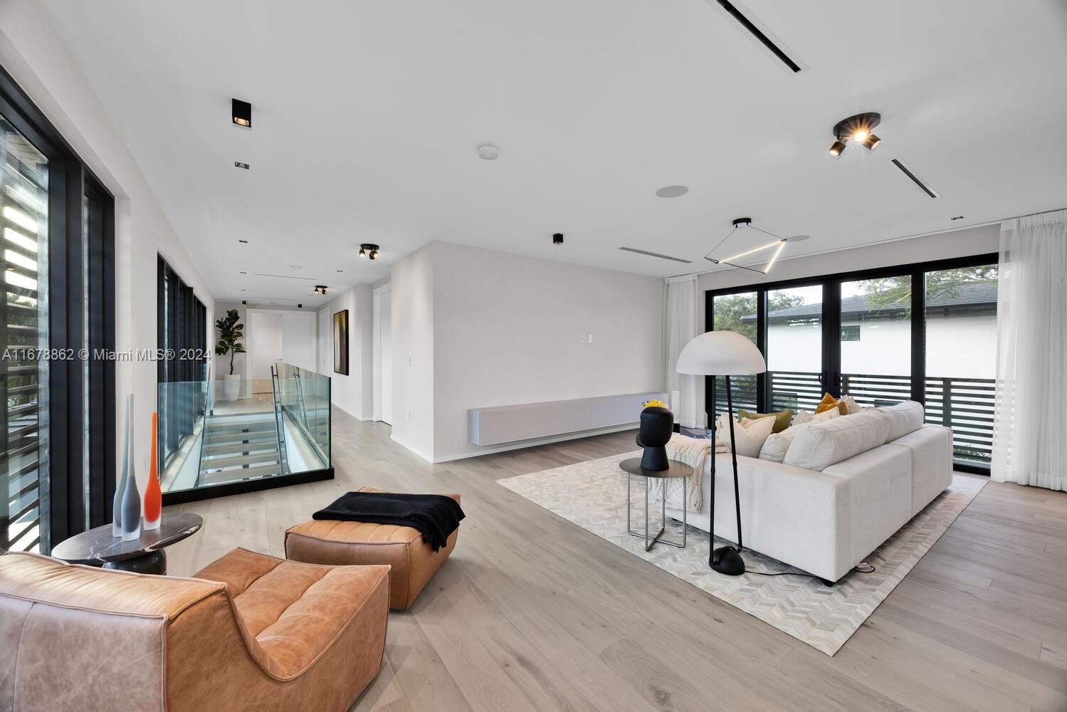 5907 SW 80 St