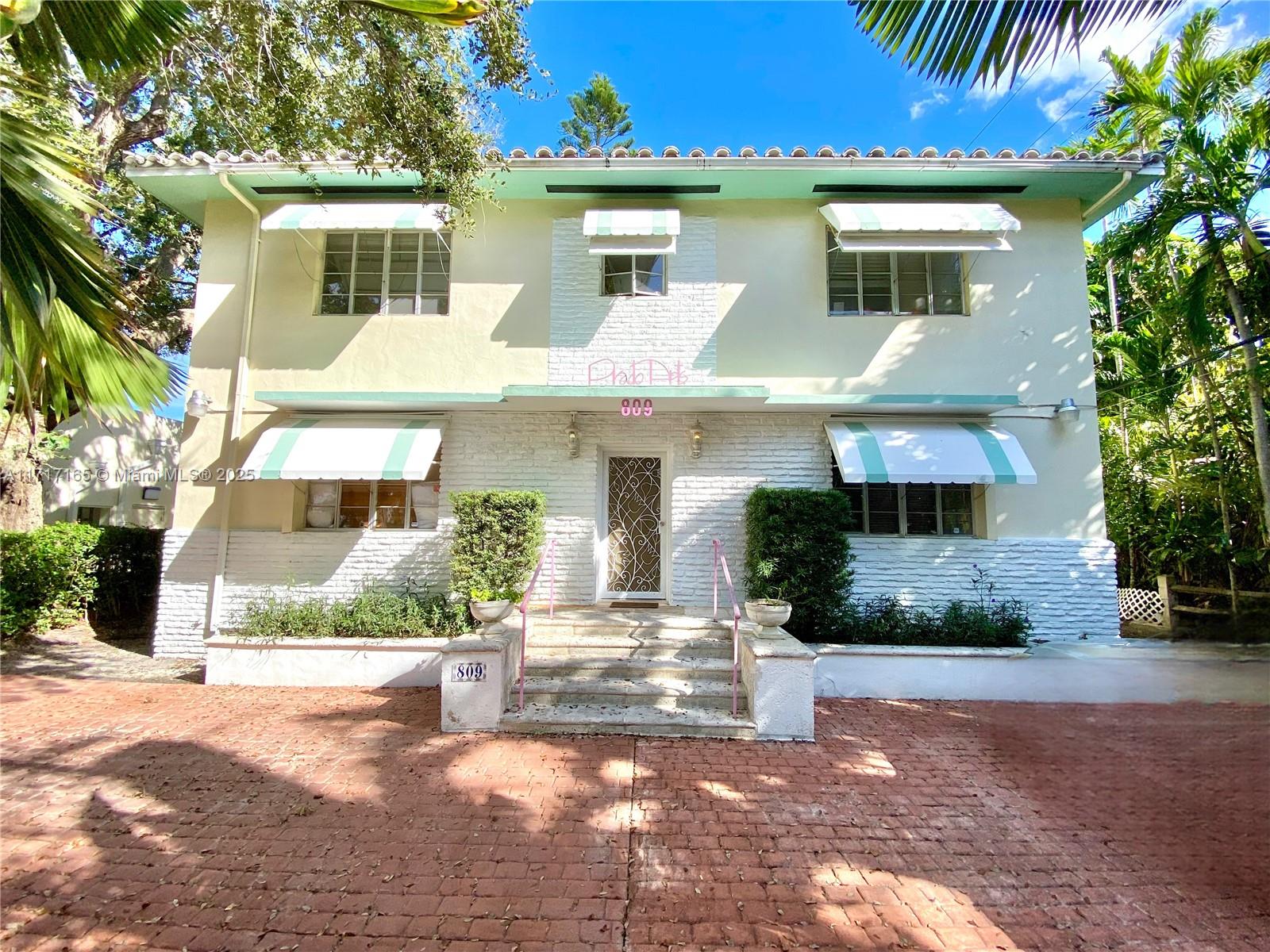 809 Ferdinand St # 3