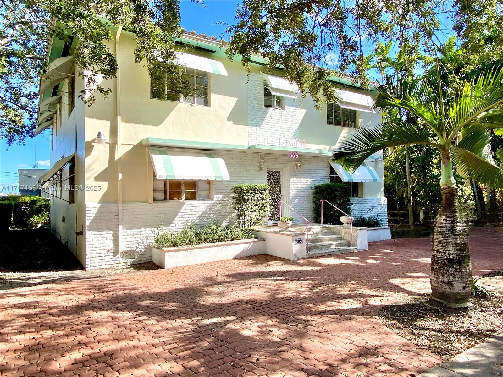 809 Ferdinand St # 3