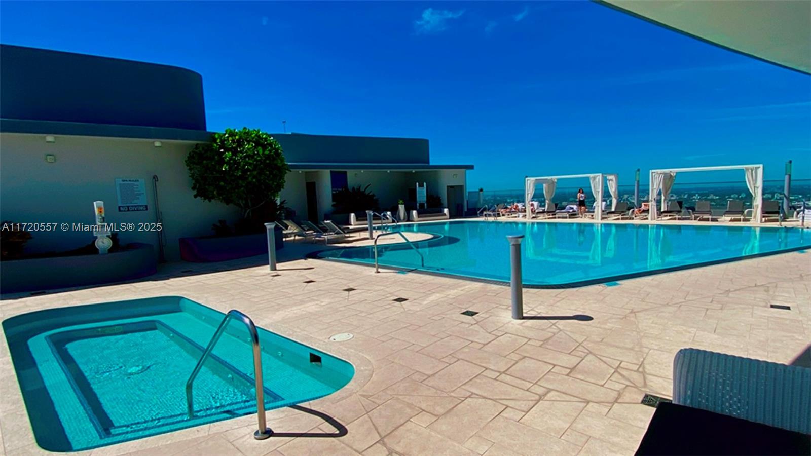 1000 Brickell Plz # 4806