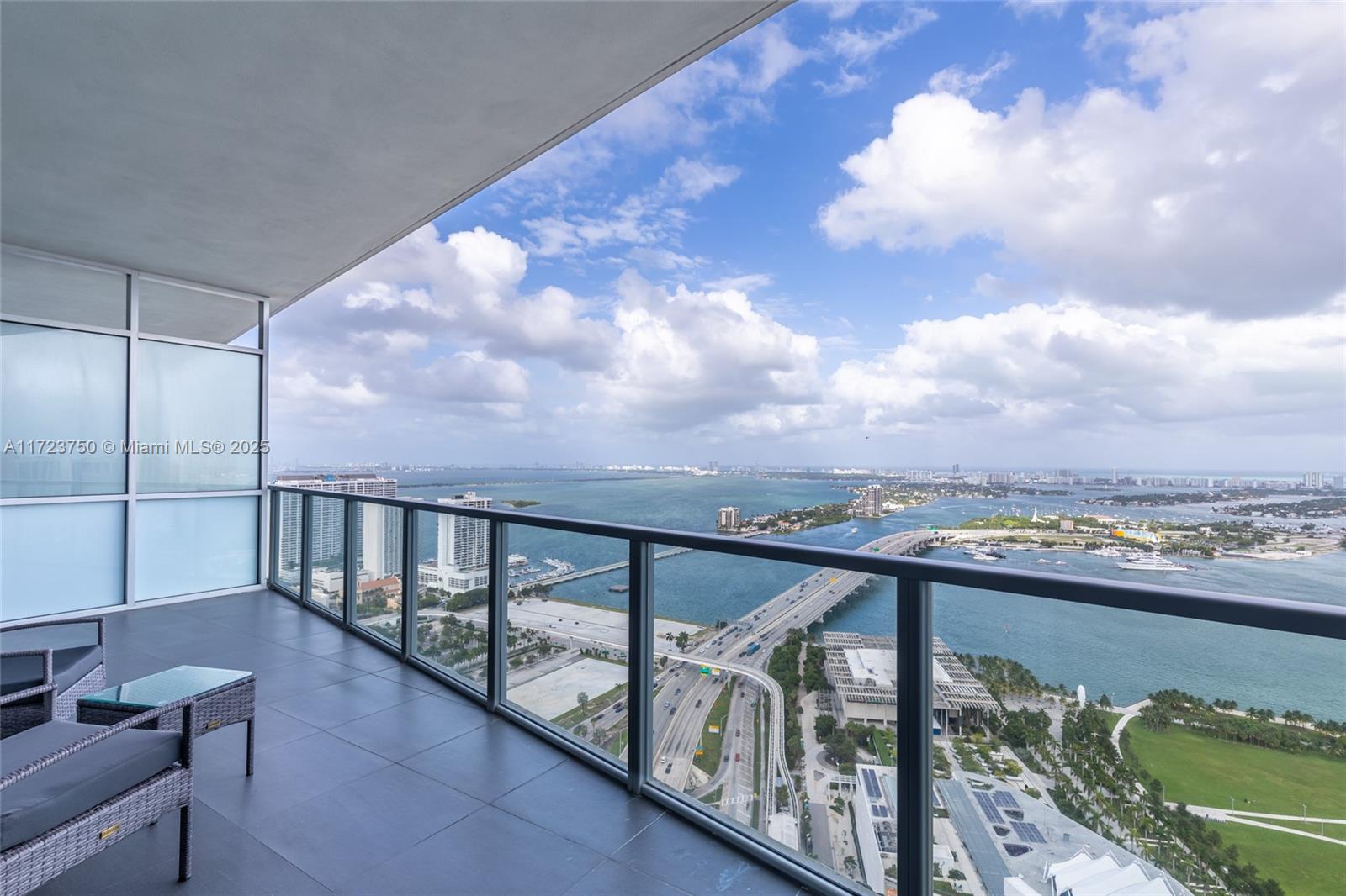 1100 Biscayne Blvd # 4403