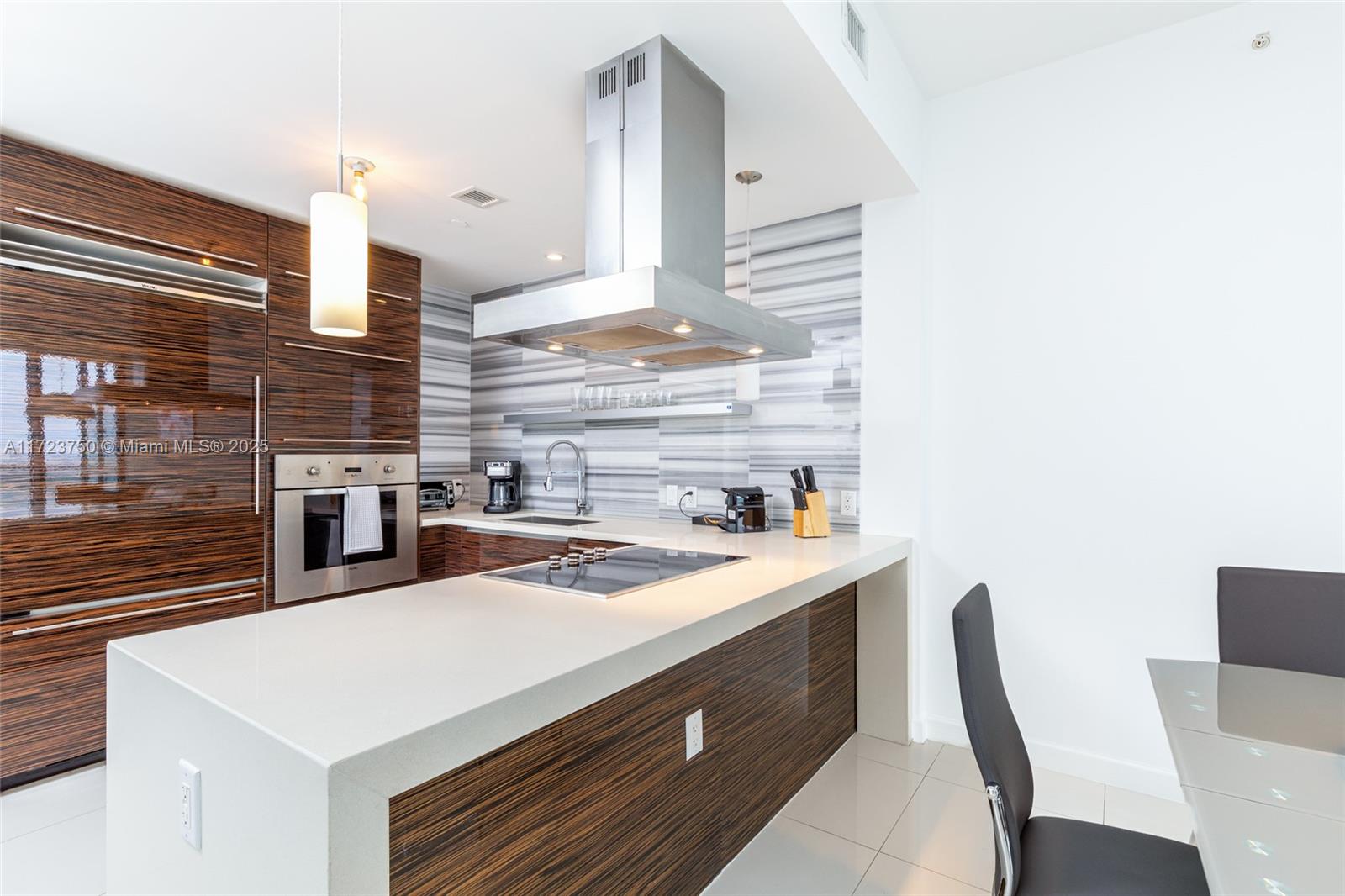 1100 Biscayne Blvd # 4403